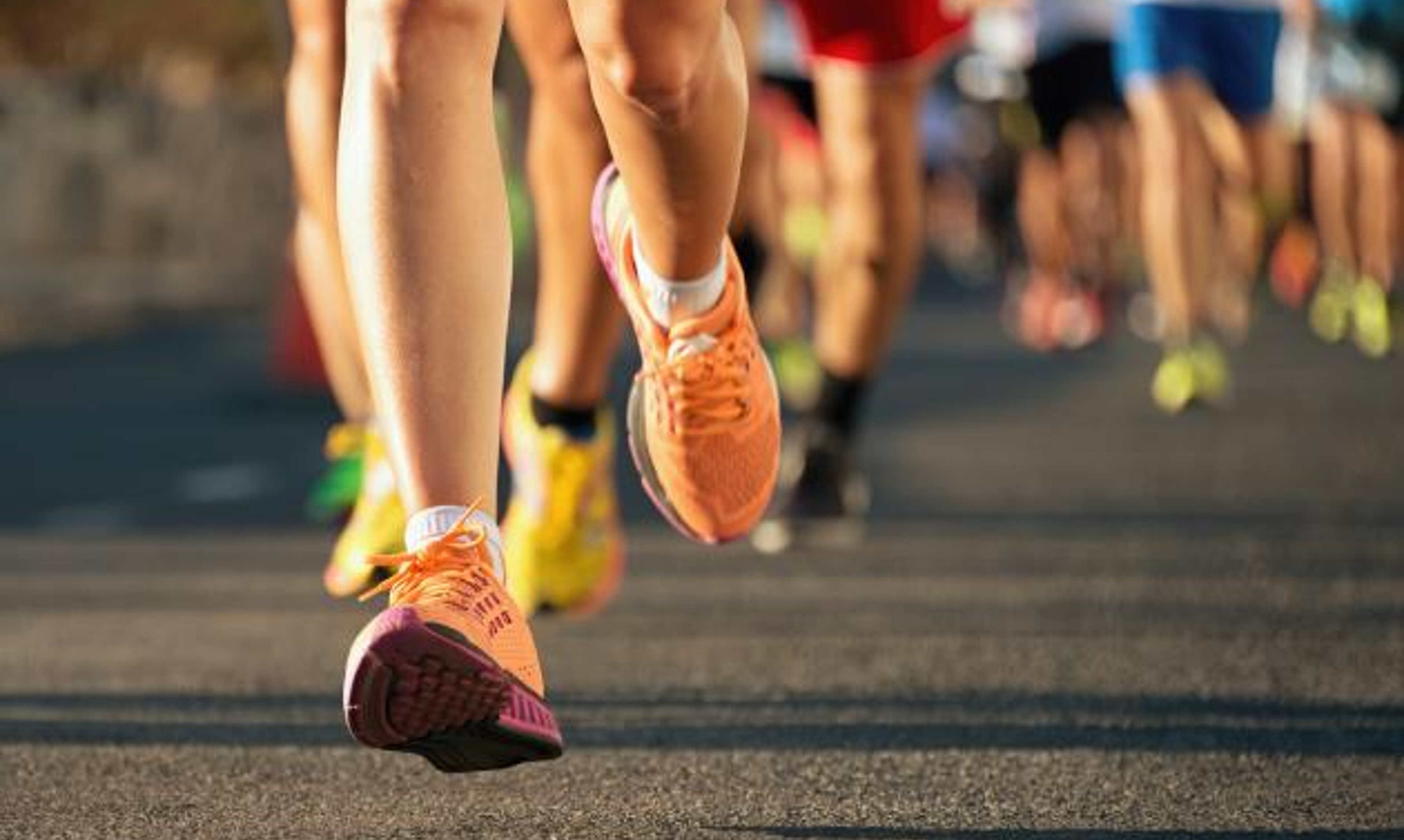 People running marathon