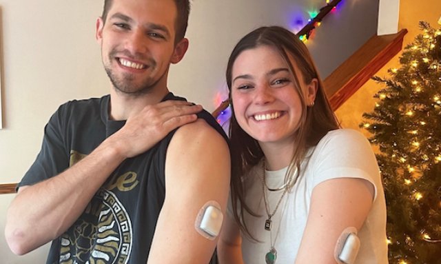 Teenage brother and sister show off Omnipods on their left arms